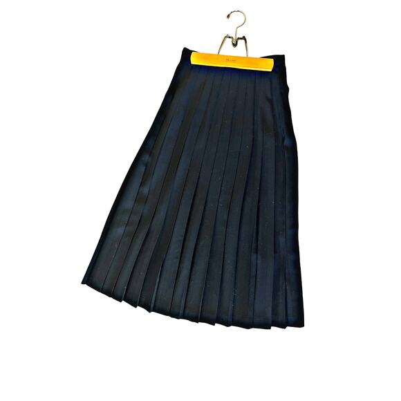 Christian Dior pleated midi skirt - Picture 2 of 9